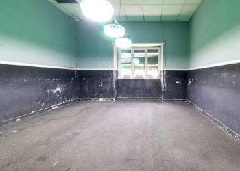 Stanza vuota - Negozio Via Dell' Osteria Del Finocchio
 
16, Roma - foto 5