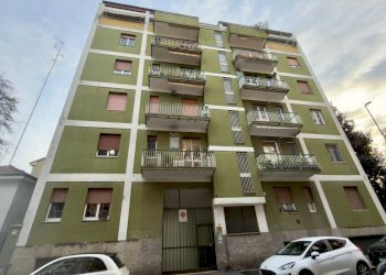 Facciata - Two-room apartment Via Ippolito Nievo
25, Sesto San Giovanni - photo 22