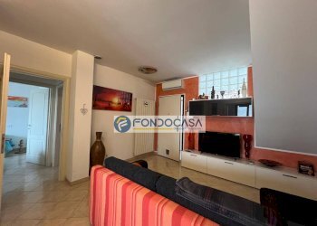 soggiorno - Appartamento via martin ferraro, Massa - foto 8