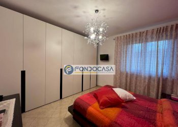 prima camera matrimoniale - Appartamento via martin ferraro, Massa - foto 14