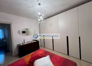 prima camera matrimoniale - Appartamento via martin ferraro, Massa - foto 17