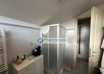 bagno mansardato - Appartamento via martin ferraro, Massa - foto 26