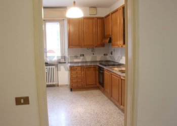 Cucina - Three-room apartment Via Roma
 
2, Bagnolo in Piano - photo 5