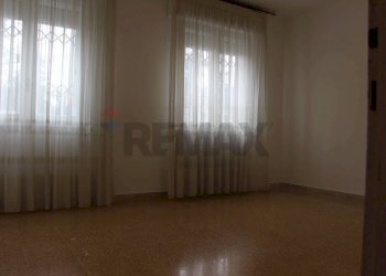 Stanza vuota - Three-room apartment Via Roma
 
2, Bagnolo in Piano - photo 6