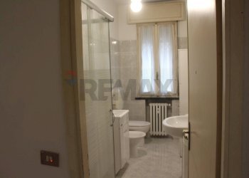 Bagno - Three-room apartment Via Roma
 
2, Bagnolo in Piano - photo 8