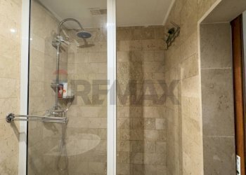 Bagno - Appartamento Via Gian Filippo Ingrassia
 
6/8/12, Palermo - foto 17