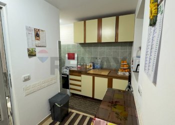 Cucina - Appartamento Via Gian Filippo Ingrassia
 
6/8/12, Palermo - foto 37