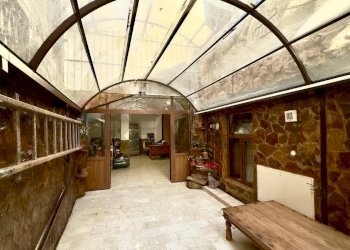 Ricezione / Lobby - Appartamento Via Gian Filippo Ingrassia
 
6/8/12, Palermo - foto 48