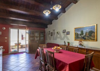 Sala da pranzo - Casa indipendente Via Giuseppe Pitrè
 
64/66, Ragusa - foto 1