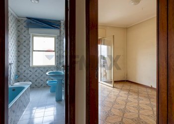 Bagno - Appartamento via Righi
 
4, Comiso - foto 15