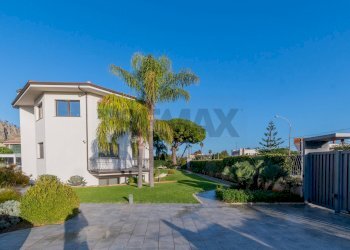 Casa all\'aperto - Casa semi indipendente Via Aiace
17, Palermo - foto 2