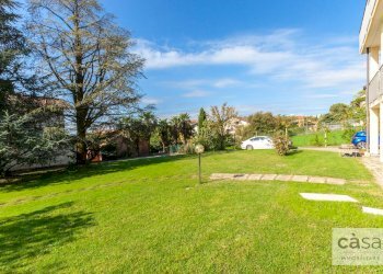 Foto 4 - Villa via prada
 
17, Comerio - foto 4