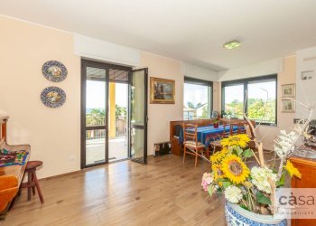 Foto 37 - Villa via prada
 
17, Comerio - foto 37