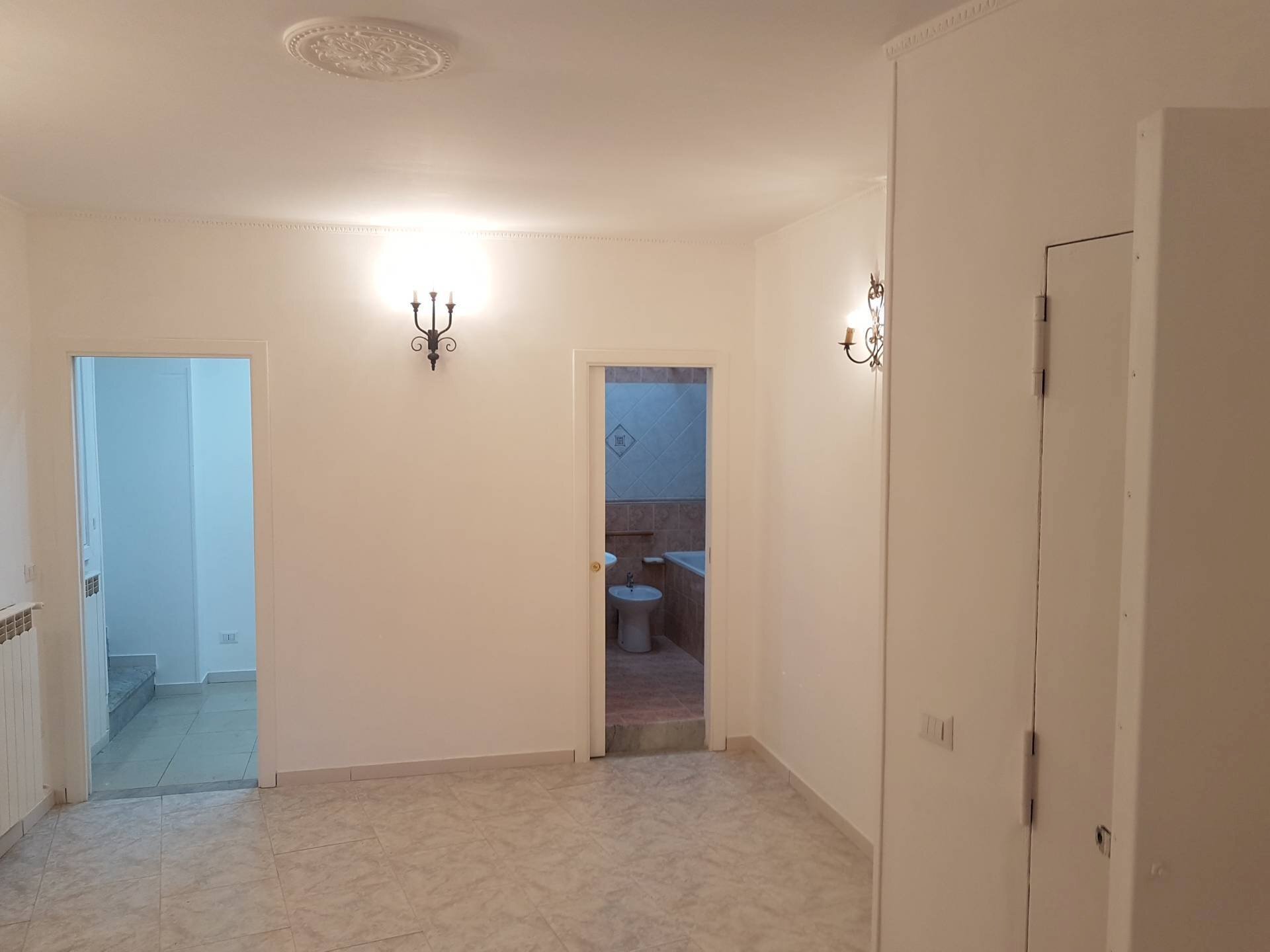 Foto 2 - Bilocale Via Ferdinando Palasciano
 
25, Napoli - foto 2