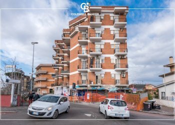 Foto 23 - Trilocale Via J. F. Kennedy
 
2, Ciampino - foto 23