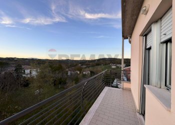 Balcone - Appartamento via Marconi
 
21, Vinchiaturo - foto 31