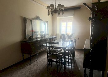 Sala da pranzo - Appartamento Via Roma
 
8 e 6, Mirabello Sannitico - foto 3