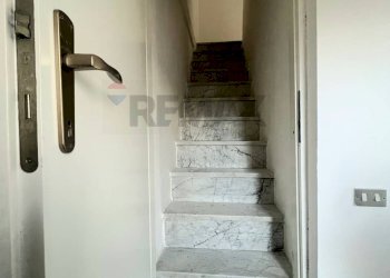 Scale - Casa semi indipendente Via ospedale
 
49, Mirabello Sannitico - foto 6