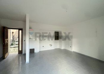 Stanza vuota - Casa semi indipendente Via ospedale
 
49, Mirabello Sannitico - foto 3