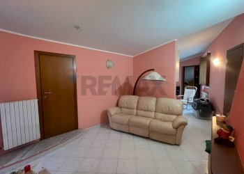 Soggiorno - Appartamento via ziccardi
 
44, Campobasso - foto 12