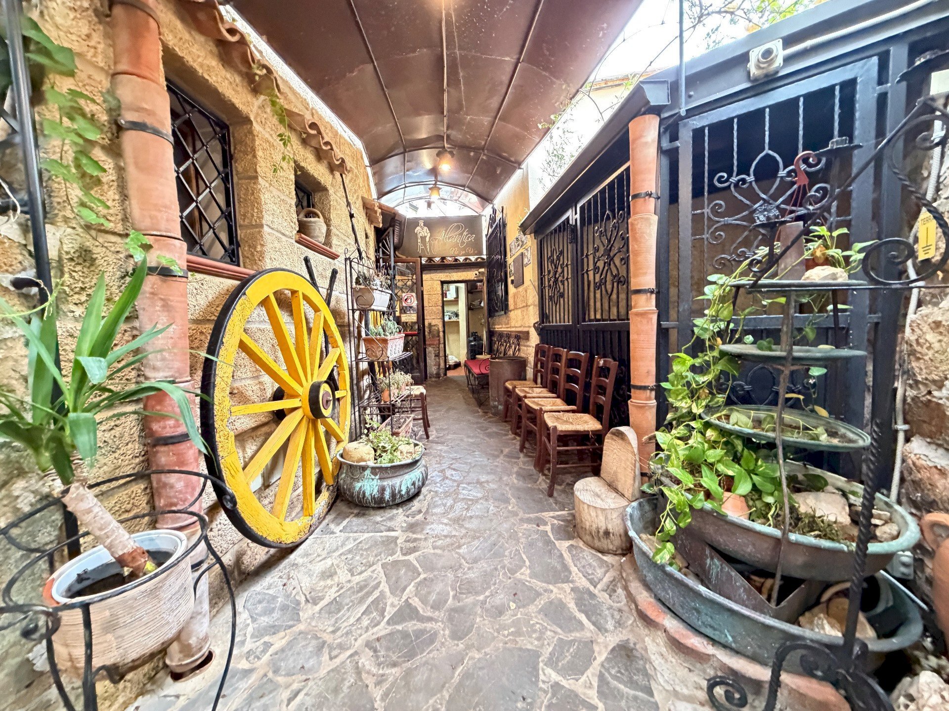 Cantina - Locale Commerciale Via Roma
 
3, Terrasini - foto 2