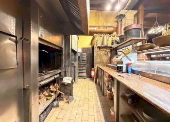 Dispensa di stoccaggio - Locale Commerciale Via Roma
 
3, Terrasini - foto 10