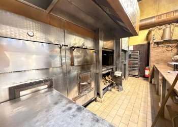 Dispensa di stoccaggio - Locale Commerciale Via Roma
 
3, Terrasini - foto 12