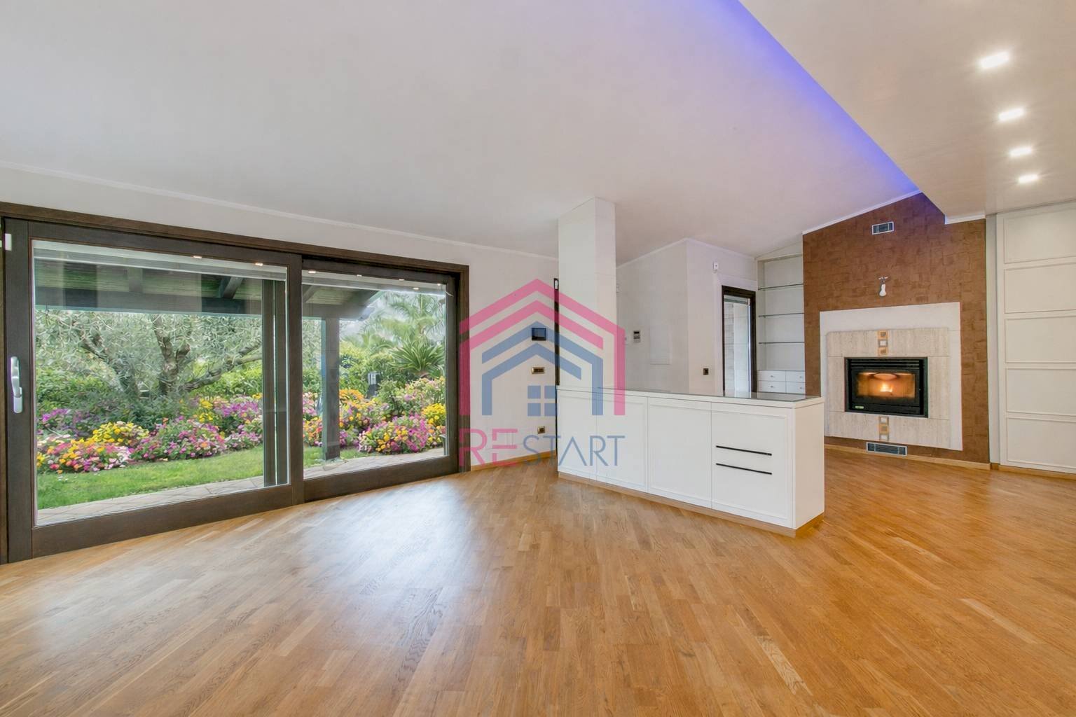 Foto 2 - Villa Viale Ascanio
 
36, Pomezia - photo 2