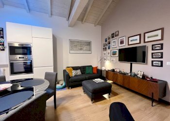 Foto 11 - Bilocale Via Bizzozero
 
11, Varese - foto 11