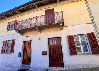 Foto 3 - Casa indipendente via Regina Margherita
 
10 e 10A, Albugnano - foto 3