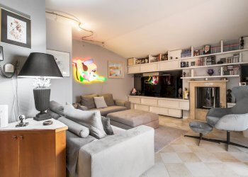 Foto 2 - Attic Via Dei Carpinoni
 
14, Bergamo - photo 2