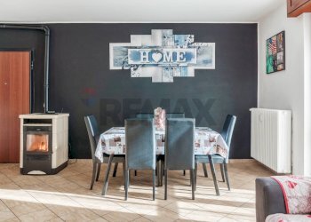 Sala da pranzo - Trilocale Via padile
 
11, Gardone Val Trompia - foto 1