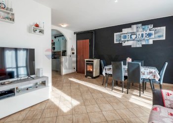 Sala da pranzo - Trilocale Via padile
 
11, Gardone Val Trompia - foto 3