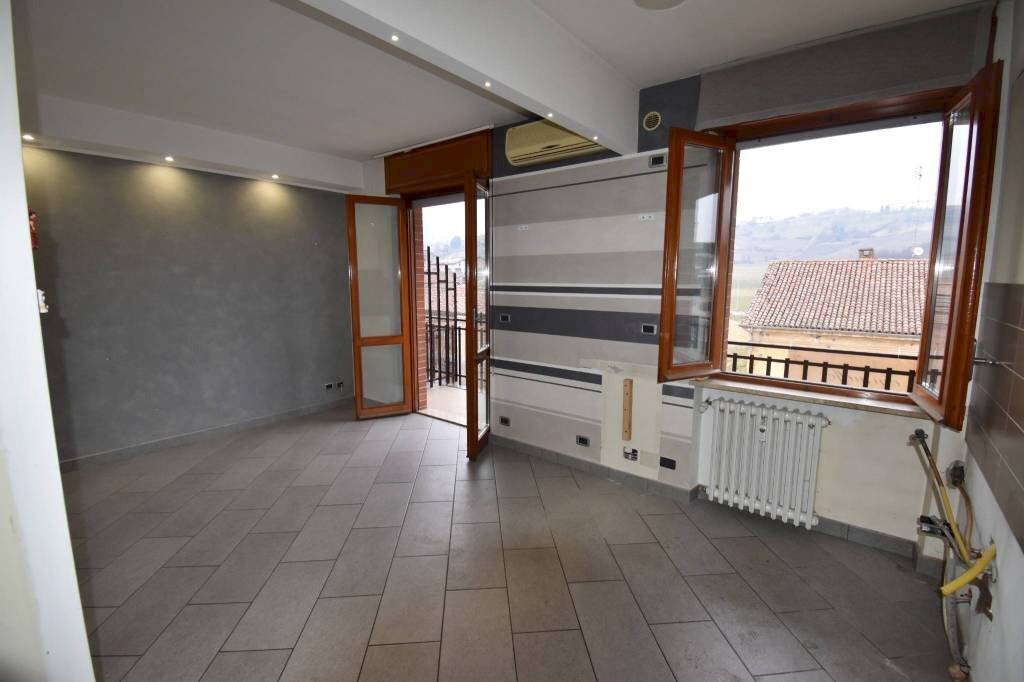 Cucina - Trilocale via 20 Settembre, 186, Montegrosso d'Asti - foto 1