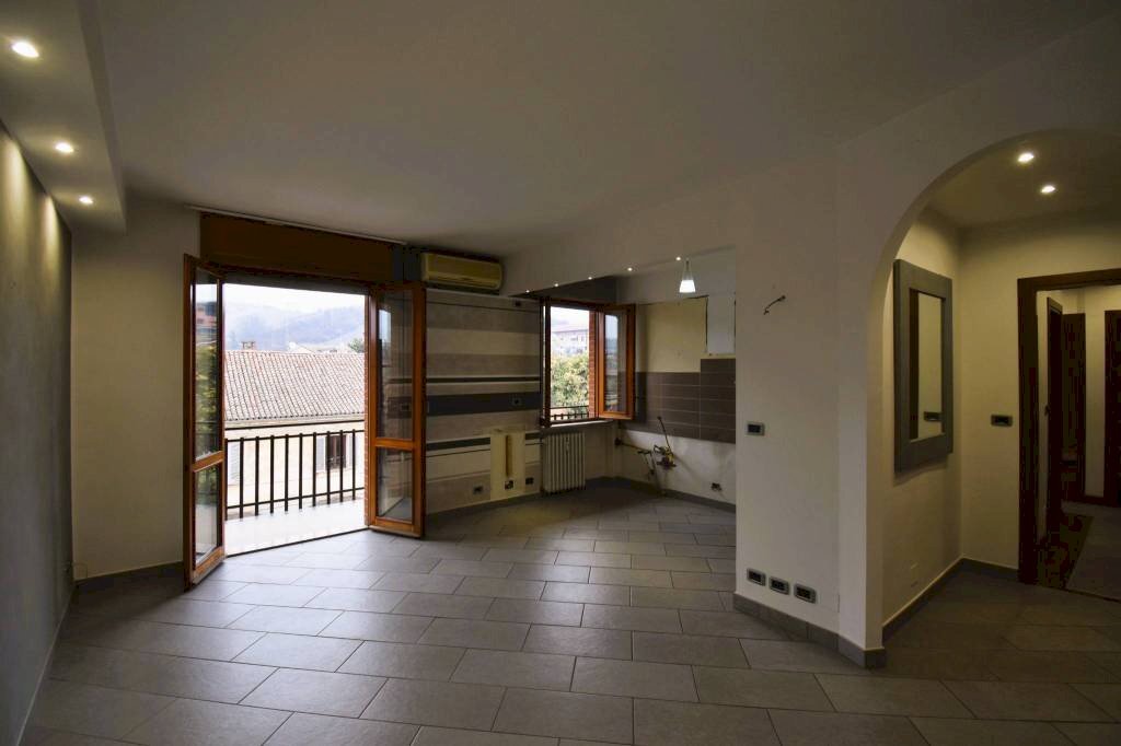 Cucina - Trilocale via 20 Settembre, 186, Montegrosso d'Asti - foto 2