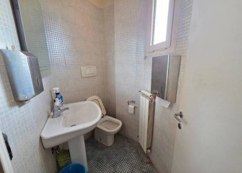 Bagno - Ufficio via Piero Gobetti, Signa - foto 24