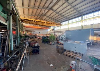 Interno non residenziale - Capannone via Poirino, 301, Carmagnola - foto 3