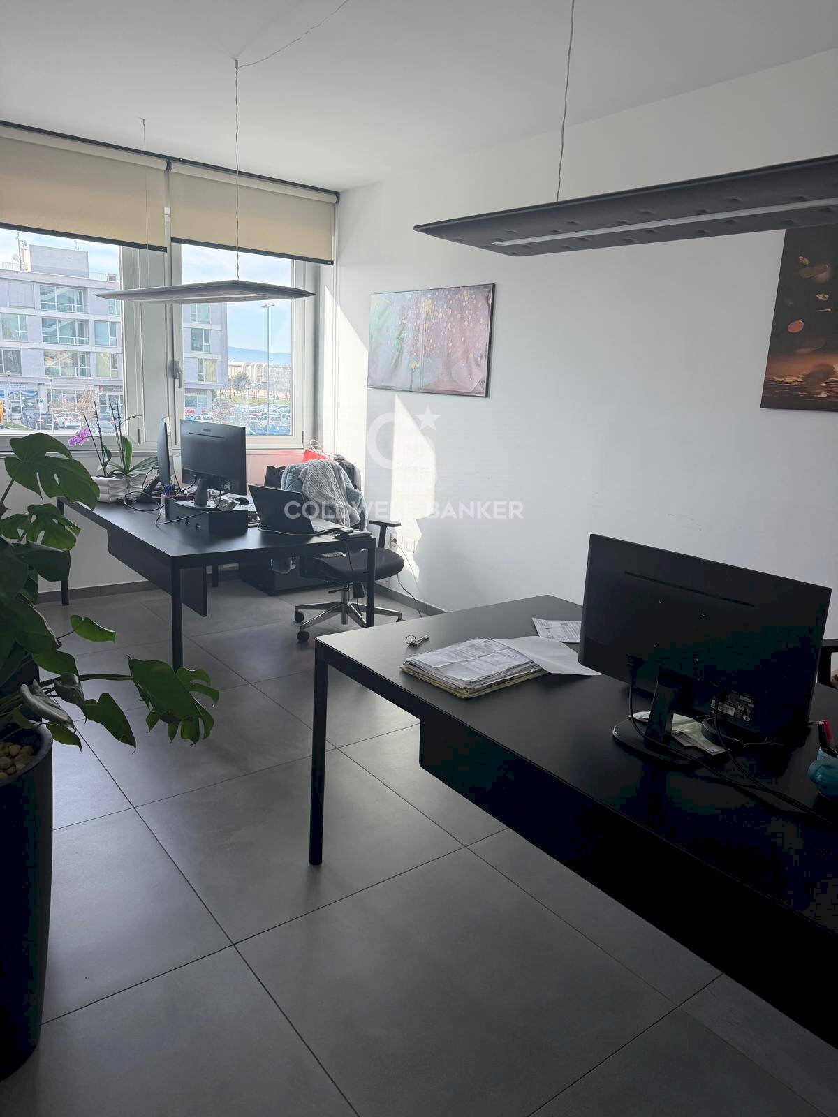 Foto 1 - Office Via La Louvriere
 
1A, Foligno - photo 1