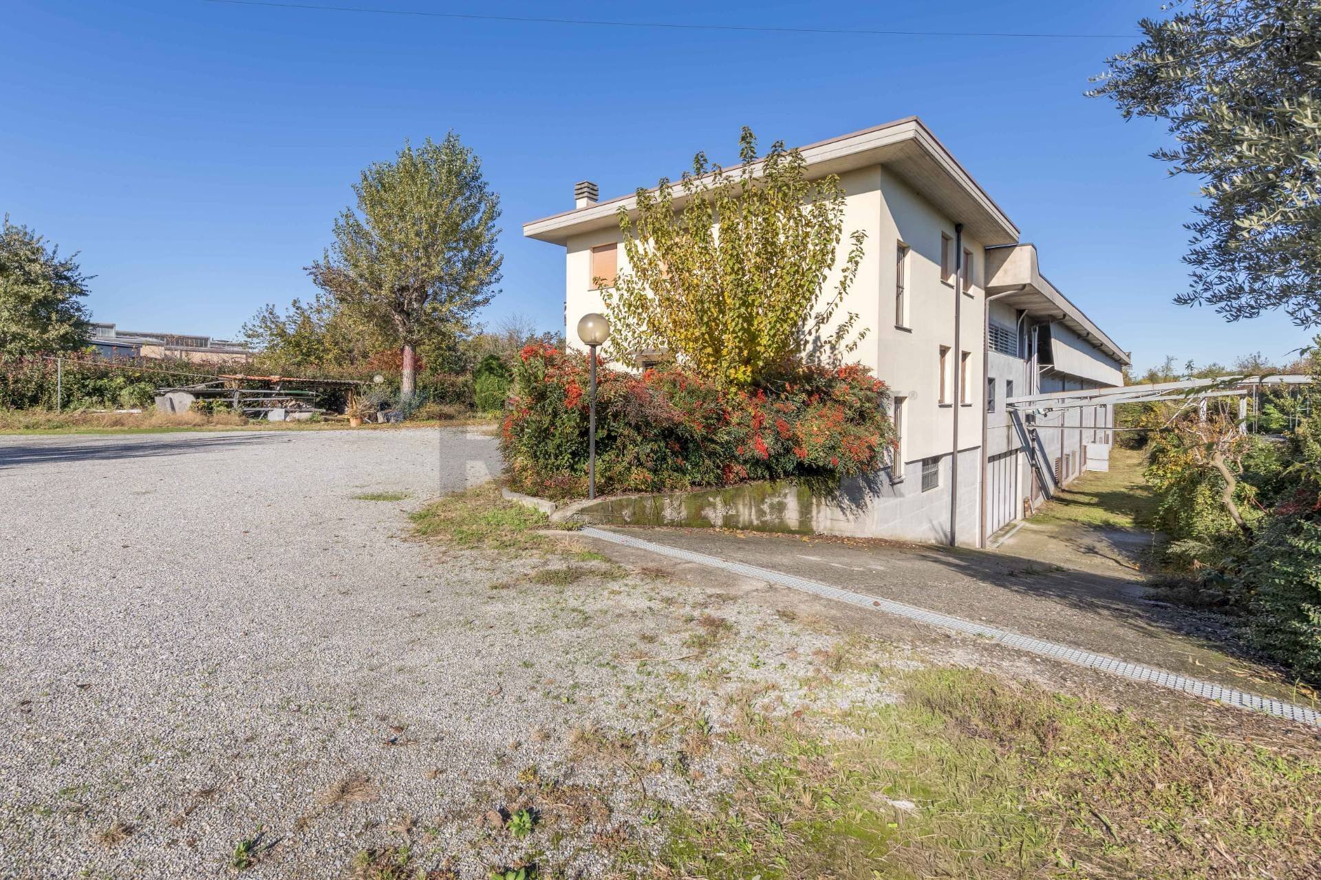 Casa all\'aperto - Shed via vignola, Monza - photo 2