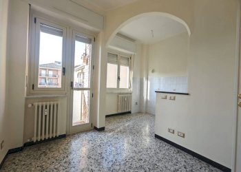 Salone - Trilocale via Giorgio Basta, Asti - foto 1