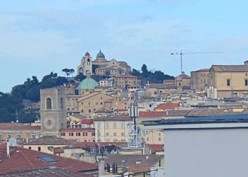 img-20260109-wa0022 - Trilocale Ancona (zona Centro storico) - foto 1