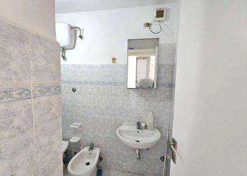 img-20260109-wa0011 - Trilocale Ancona (zona Centro storico) - foto 14