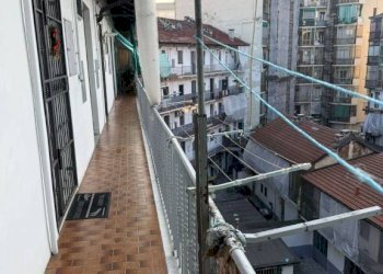 Balcone - Bilocale via Tronzano, 28, Torino (zona Rebaudengo) - foto 20