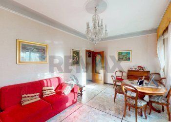 Sala da pranzo - Quadrilocale Via Gaspare Murtola
 
33b, Genova - foto 1