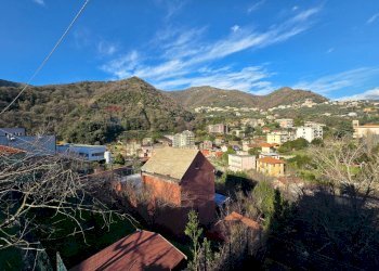 Vista delle montagne - Quadrilocale Via Mogge
 
10B, Genova - foto 3