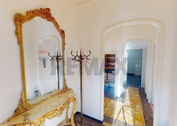 Hall / corridoio - Quadrilocale Via Mogge
 
10B, Genova - foto 13