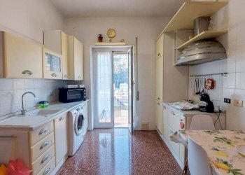 Cucina - Bilocale via delle Gavette, Genova (zona Staglieno) - foto 7