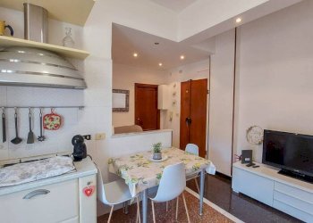 Cucina - Bilocale via delle Gavette, Genova (zona Staglieno) - foto 13