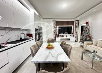 Cucina - Quadrilocale piazza Caduti per la Libertà, La Spezia - foto 1