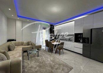 Salone - Four-room apartment piazza Caduti per la Libertà, La Spezia - photo 1